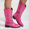 Laarzen Heet Roze Western Cowboy Laarzen Vrouwen Lage Hakken Geborduurde Mid Kuit Botas Mujer Plus Size Herfst Slip-On puntige Neus Brede Laarzen T230927