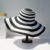 Chapeaux à large bord seau dames de haute qualité paille pliable femme plage 11 cm casquette de soleil femme mode rayé 230927