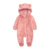 Rompers Ubrania dla niemowląt 0 do 3 6 12 miesięcy na zimowe niemowlęcie kostium urodzeni Born Girl Rompers Boy Bear Topit Bodysuit z długim rękawem 230927