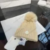 Bonnet avec Pom Pom designer beanie hommes monclair chapeau bonnet en tricot lourd pour les femmes chapeau en tricot côtelé avec une fausse fourrure pom pom casquette bonnet bonnets