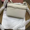 Borsa da sera di design Borse per cosmetici Baobao Donna 2023 Primavera/estate Nuova borsa per pranzo con motivo Litchi Lp19 Netizen Stesso stile Borsa a tracolla