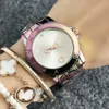 2023 Hot Fashion Women Watch Designer Marca Relógios Mulheres Menina Cristal Estilo Metal Steel Band Quartz Relógio de Pulso Atacado Frete Grátis