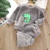 Kläder sätter baby pojke varm dinosuar set vinter tecknad pyjamas outfit för flickor pleuche tröja byxor 2 st barn kostym 1-6y 230927