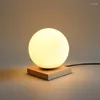 Lampes de table Chambre à coucher en bois massif cylindrique en verre éclairage de chevet moderne minimaliste créatif dortoir étude rechargeable petite lampe