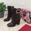 Eleganti stivali firmati di lusso da donna 10,5 cm tacco spesso stivale moda casual cerniera laterale motivo pietra in rilievo stivaletti punta quadrata in vera pelle