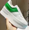 scarpe casual da donna stilista sneakers con fondo spesso e aumento della piattaforma alta e piatta, solide donne bianche