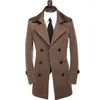 Trench da uomo Cappotto primaverile coreano Uomo Autunno Media lunghezza Doppio petto Adolescenti Risvolto Grigio chiaro Business Slim Gabardina Homb Jacket