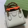 Diseñador -Bolsos de mujer Moda Mango de bambú Mini bolso Bolso de mano Color negro Mano Bolsos cruzados de cuero para mujer Casual el bolso de mano