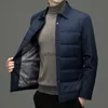 Piumino da uomo Parka 2023 Piumino leggero da uomo Autunno e inverno Nuovo colletto polo Piumino d'anatra bianco Tempo libero Piumino caldo antivento YQ230927