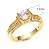 Anelli a grappolo Elegante 1 pietra bianca e color oro Zirconia cubica Top Jewelry Lady Jewellery Anello da dito da donna