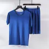 Ropa de dormir para hombres 2 unid/set Conjuntos de pijamas para hombres Mangas cortas Casual Cintura elástica suelta Ropa para el hogar delgada Camiseta suave para hombres Conjunto de pantalones cortos para dormir