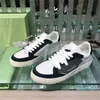 2023-Top Luxe Sneakers Schoenen Lage Top Suède Platform Skateboard Wandelen Dikke Rubberen Trainers Dress Party Heren Casual Wandelen Korting