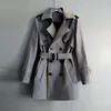 Herrgravrockar Vattentät vindbrytare Spring Fashion Plus Size Lapel Coat Autumn Loose Jackets Light Luxury Mane Outwear Belt