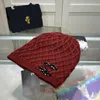 Luxe hoed Designer Beanie Winter gebreide muts voor heren en dames Warme muts groot logo Spiraalpatroon Koude muts Skimutsen Getijde Meerkleurige paar pulloverhoed