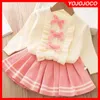 Ensembles de vêtements Bébé fille vêtements tricoté pull ensemble 0-5Y automne hiver fille Bowknot mignon pull princesse tricots jupe plissée 2 pièces ensemble 230927