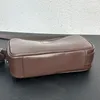 Borsa per macchina fotografica in pelle di vacchetta Borsa a tracolla Borsa di design Borse a tracolla di alta qualità Chiusura con cerniera Borsa a frizione Tasca per cellulare Portafogli con tracolla larga regolabile