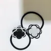 4CM noir et blanc acrylique double fleur anneau de cheveux C tête corde élastiques pour dames collection mode classique articles bijoux h253C