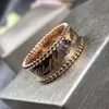 Pierścienie Van-Clef ARPES Designer Luksusowy moda Kobiety z koraliki angielski Letter podpis Pierścień z 18-karatowym różowym złotym pierścieniem z małym temperamentem projektu