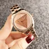 GUE Fashion Brand Quartz Wrist Watch for Women Girl Triangular Crystal Style Dial Metal Steel Band Watches GRATIS Frakt Designer Hot Sale Gift