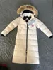 Kvinnor Down Parkas Long Style Outwear Coats Hooded Warm Designer Doudoune Winter Thick Warme Pälskläder