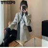 Wełniane mieszanki damskiej wełny wełniane wełny mieszane prosta podwójna kurtka kieszonkowa Blazer Autumn and Winter Woolen garnitury damski wełniany płaszcz 230927