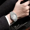 Armbandsur Pintime Watches Men Luxury Diamond Iced Out Rostless Steel Strap Rom Dial Fashion Quartz Waterproof Reloj Hombre