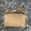 Tasarımcı Kaset Bahar Bottaega Çanta BVBAG Çantalar Döngü Çanta Dokuma Küçük Kare Cowhide Mini Messenger Plaid Cep Telefon Lady 4pzo