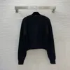 2023 가을 검은 색 / 베이지 색 스웨터 니트 스웨터 긴 소매 둥근 목 라인 스톤 풀오버 스타일 스웨터 B3S242354