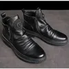 Stivali Stivali da moto in pelle da uomo Stile britannico Testa tonda Scarpe alte con cerniera laterale Stivali con plateau casual da passeggio Bota Masculina 230928