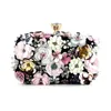 Bolsos de noche Bolsos de mujer de moda Flor Diamantes bordado Pequeño embrague Bolsos de dama de lujo Bolsos de noche Llegada Cadena Bolso de hombro 230927