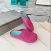 Designerskie kapcie mężczyźni kobiety modne palce sandały letnie buty tkane solidne kolory design buty hors włosy dekoracyjny pantofel