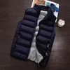 Gilets pour hommes Hommes hiver sans manches veste hommes vers le bas gilet chaud épais manteaux à capuche mâle coton rembourré gilet de travail gilet homme 230927