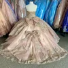 キングリーシャンパンレースQuinceanera Dresses Ball Gown2024恋人ビーズゴールドスパンコールオフショルダースウィート16ドレスレースアップ