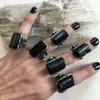 Bröllopsringar RM45711 Raw Black Tourmaline Crystal Gemstone Ring Stor Schorl Justerbar storlek 5 6 7 8 Goth Witch Wicca Boho Jewelry