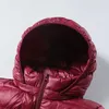 レディースダウンパーカス女性ウルトラ軽量パフジャケット秋の冬の暖かい帽子取り外し可能なフード付き女性コートパーカ5xl 7xl 230927
