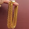 HERREN-ARMBAND AUS SCHWEREM GELBGOLD MIT KUBANISCHEN GLIEDERKETTEN, 230 MM. Echtes Menschenmodell, 100 % echtes Gold, nicht massiv, kein Geld, 1978