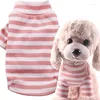 Vêtements pour chiens printemps automne et hiver bas chemise chat vêtements de maison polyvalent coton confortable rayures de mode produits pour animaux de compagnie