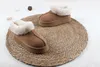 2023 Nieuwe stijl Alles in één huid Snowboots Dikker de basis Korte broodschoenen Australië laarzen Suede top snowboots Warme laarzen