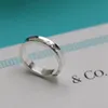 El anillo de diseñador favorito de todos el anillo de diseñador para mujeres de lujo 1837 joyas esterling plata tendencia de moda de alta calidad pareja aniversario estilo t anillo de amor anillo