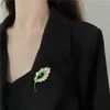 Broches coreia luxo cúbico zircônia folha broche elegante planta pino feminino terno jaqueta acessórios moda jóias de casamento feminino corsage