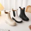 Buty buty dla dzieci wiosna zima chelsea buty grube dolne wodoodporne białe bawełniane buty brytyjskie dziewczęta maluch krótkie buty buty rurowe 230927