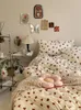 Conjuntos de cama 2023 Red Love Patter Cotton Girl's HomeTextile Duvet Cover e Bedsheet Quilt Soft Luxury Set Ins Fashion