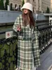 Wool wełna miesza luksusowy zimowy zagęszczony zielony płaszcz w kratę dla kobiet mody ciepły z wełnianą płaszczem Audrey Hepburn 230927