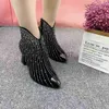 أحذية نيزك أحذية Rhinetstone Women's Black Boots مدببة في الكعب العالي أحذية Side Zipper Boots Platform أحذية رعاة البقر للنساء X0928