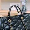 Saco de luxo Designer sacos de ombro bolsas de couro moda clássico envelope saco de corrente ouro sinal de prata y carta mulher caviar crossbody tote grande capacidade preto