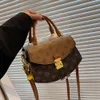 Las últimas señoras de los bolsos de las muchachas de los bolsos 2023 venden al por mayor Crossbody de las mujeres de calidad superior de lujo de China