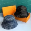 Luxury Designer Bucket Hat Men Denim Designers Caps jeans v Hats womens beanie Outdoor Fitted Fedora Reversible Hat Casquette sunb1990