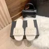 2023SS Vinter inomhus päls tofflor hus full päls mjuk fluffig plysch plattform lägenheter häl non slip lyx designer skor casual damer sandal