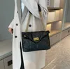 حقائب كتف من النساء الفاخرة عبر الكتف سلسلة رفرف رسول حقيبة سيدات غير رسمية حقيبة أزياء أزياء الأزياء.
