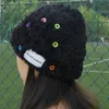قبعات واسعة الحافة دلو القبعة الكورية الأزياء زر ملونة زر الزخرفة الشتاء فتاة أفخم فتاة